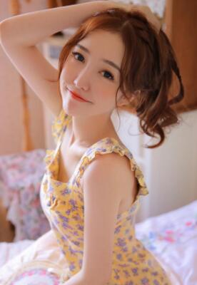 比基尼美女
