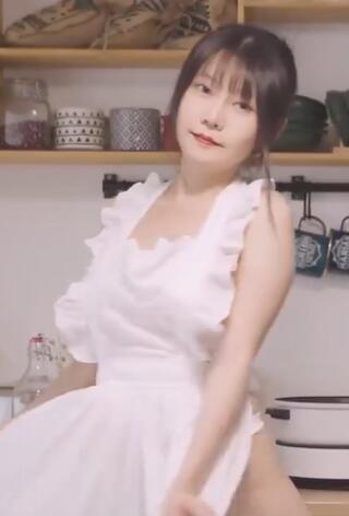 香草喵露露厨娘