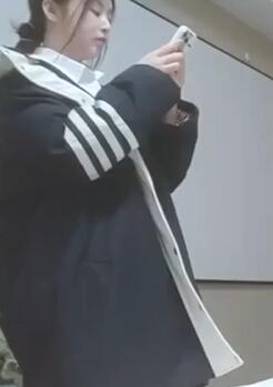 小胖酒店约会身材白嫩的极品外围小姐