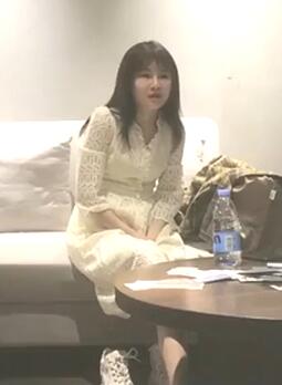 沈先生约会身材娇小的白色长裙小少妇