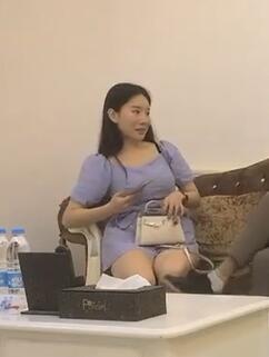 午夜小哥约会身材高挑美女