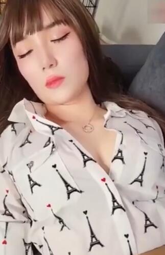 高颜值美女御姐NicoLove妮可冷傲班主任的双重人格