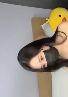 【韩妹在等你】曾经组过女团出道的三线小明星下海