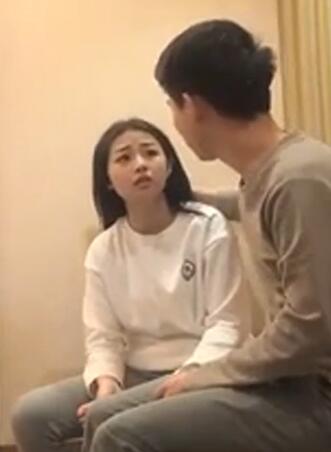 文轩探花约了个高颜值粉衣萌妹子