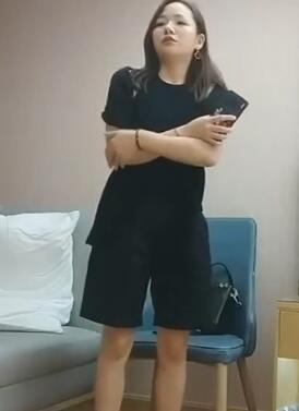 利哥约会黑裙小少妇黑丝袜