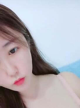 长相甜美青春嫩妹苗条妹子