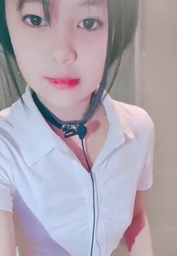 极品小莉全程露脸大秀直播乖巧听话