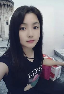 还没涨开的小女人