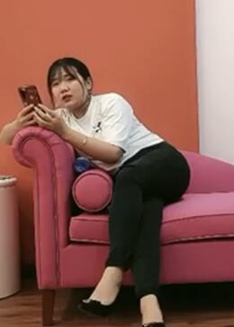 小胖哥23岁兼职商场导购小姐姐