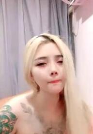 双人-大战金黄色头发花臂妹子