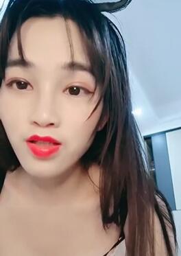 御姐连体网袜美腿高跟鞋掏出两个大车灯