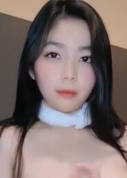 大眼萌妹子完美身形非常坚挺人间尤物
