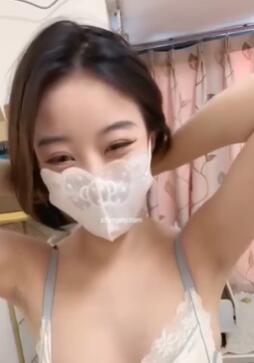 双人-03小夢莉戴口罩和男朋友大秀