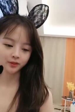 顶级尤物姐妹花兔女郎装扮