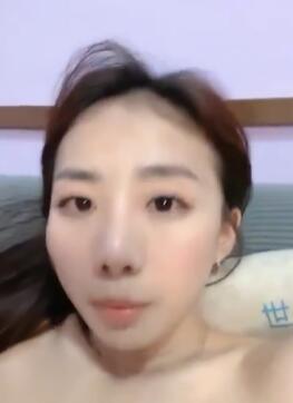 双人-酷似林志玲的女主播刮毛