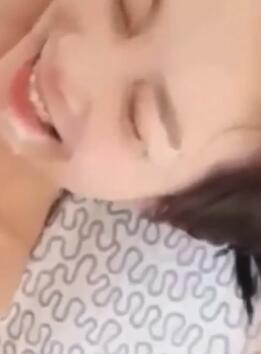 极品反差美女刘淇投稿被出卖流出