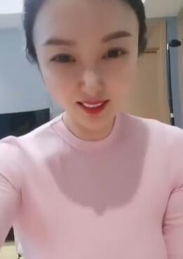 尤物女主播御姐范十足说话嗲嗲