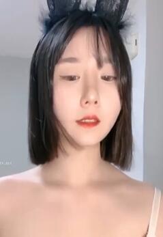 清纯女神绿豆果果女主播