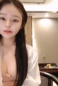 近期下海文静高冷网红女神非常漂亮