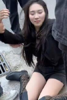 少妇无聊找4位大哥玩大秀