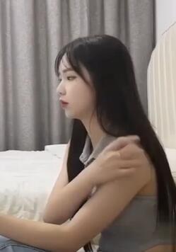 志平哥酒店3000元约刚下海的童颜妹子