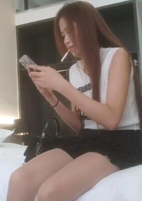 纹身哥陌陌约刚下海18岁170大长腿小姑娘