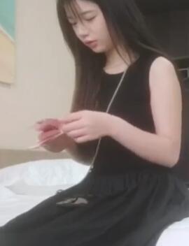 大神老王约19岁青春美少女肤白貌美听话