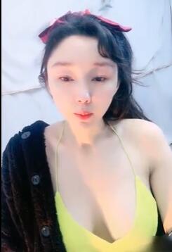 丝袜高跟大长腿极品御姐全程露脸大秀演绎2