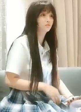 91沈先生约微微一笑很倾城的制服装妹子
