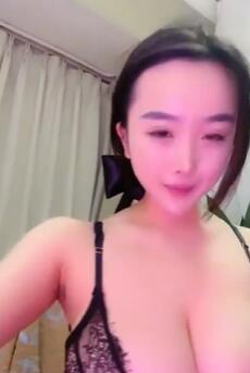 大怀网红女神开始下海玩大秀