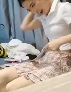 91沈先生约JK装极品纹身小萝莉