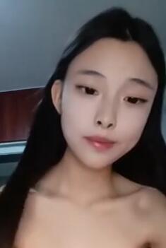 小草莓真好,极品学妹丝袜露脸完美好身材