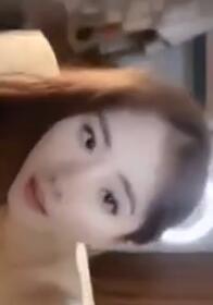 漂亮小少妇身材苗条大长腿