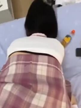 青春JK美眉一线天