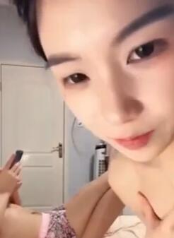 漂亮小姐姐身材苗条全自动