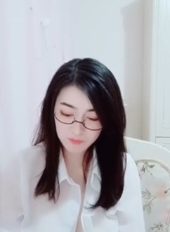 柠檬不咋甜白领御姐