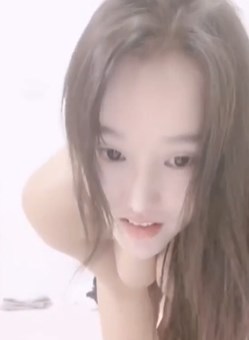 新人眼镜小姐姐外表文静乖巧