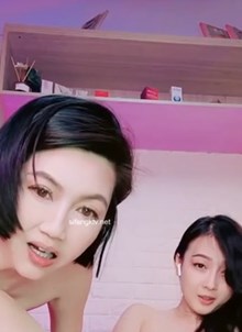 核弹最顶女同相互喷水