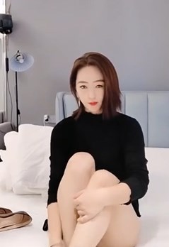 妩媚御姐露脸丝袜成熟有韵味