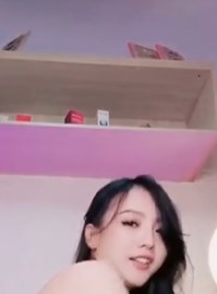 核弹最顶女同相互喷水玩的不亦乐乎1