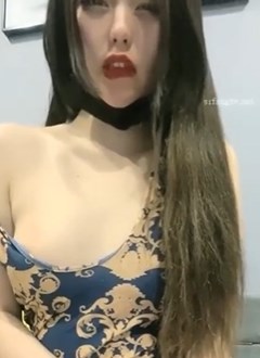 小奶猫美术系学妹大秀