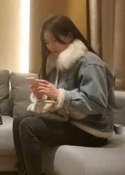 文轩约长发美女背着男朋友出来赚钱 称给2万和他男朋友一起