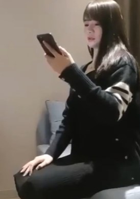 步宾约了个黑衣黑裤颜值不错妹子