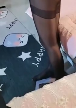 黑丝长腿少妇大秀拍摄角度好