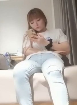 午夜约了个长相甜美妹子