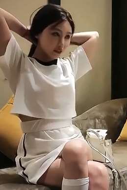 小宝约极品清纯外围女神肤白貌美