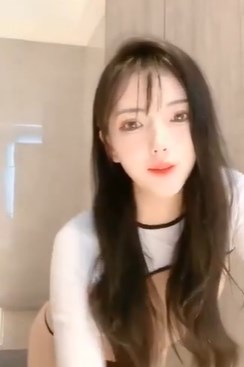 网红女神来袭浴缸湿身大秀