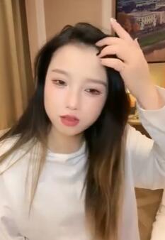 极品尤物新人美女和男友在家大秀