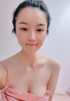 很软很水嫩的小少妇,露脸直播乖巧听话又迷人