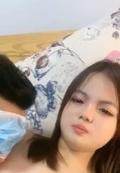 很漂亮的两个学生与社会青年大秀2